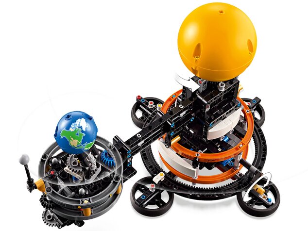 LEGO Technic | Planeta Tierra y Luna en Órbita | 526 Piezas | +10 Años