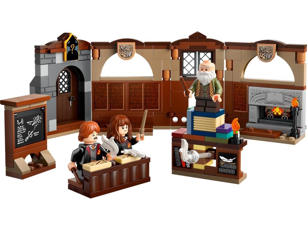 LEGO Harry Potter | Castillo de Hogwarts: Clase de Encantamientos (76442) | 204 Piezas | +8 Años