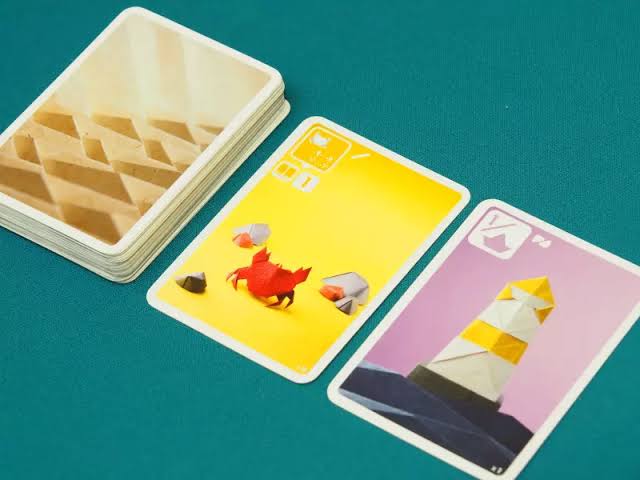 Océanos de Papel | Juego de Mesa de Colección de Cartas | 2-4 Jugadores | +8 Años | Tranjis Games